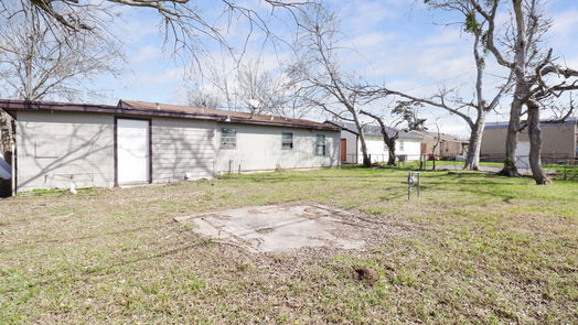 Freeport 1-story, 4-bed 1011 W 10th Street-idx