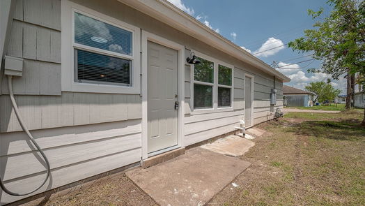 Freeport 1-story, 2-bed 1740 -1742 Lynn Lane-idx