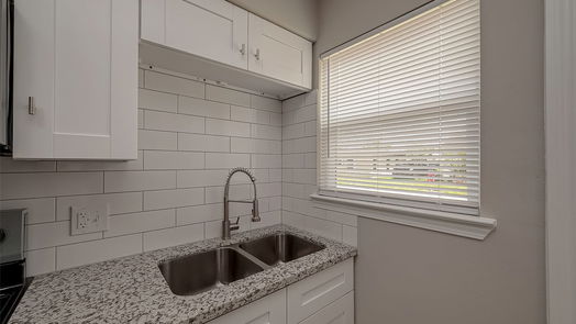 Freeport 1-story, 2-bed 1740 -1742 Lynn Lane-idx