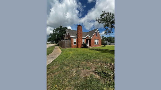 Freeport 2-story, 3-bed 930 W 5th Street-idx