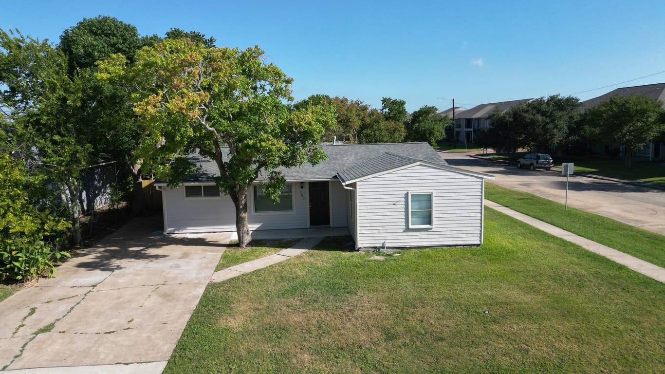 Freeport 1-story, 3-bed 702 W 12th Street-idx