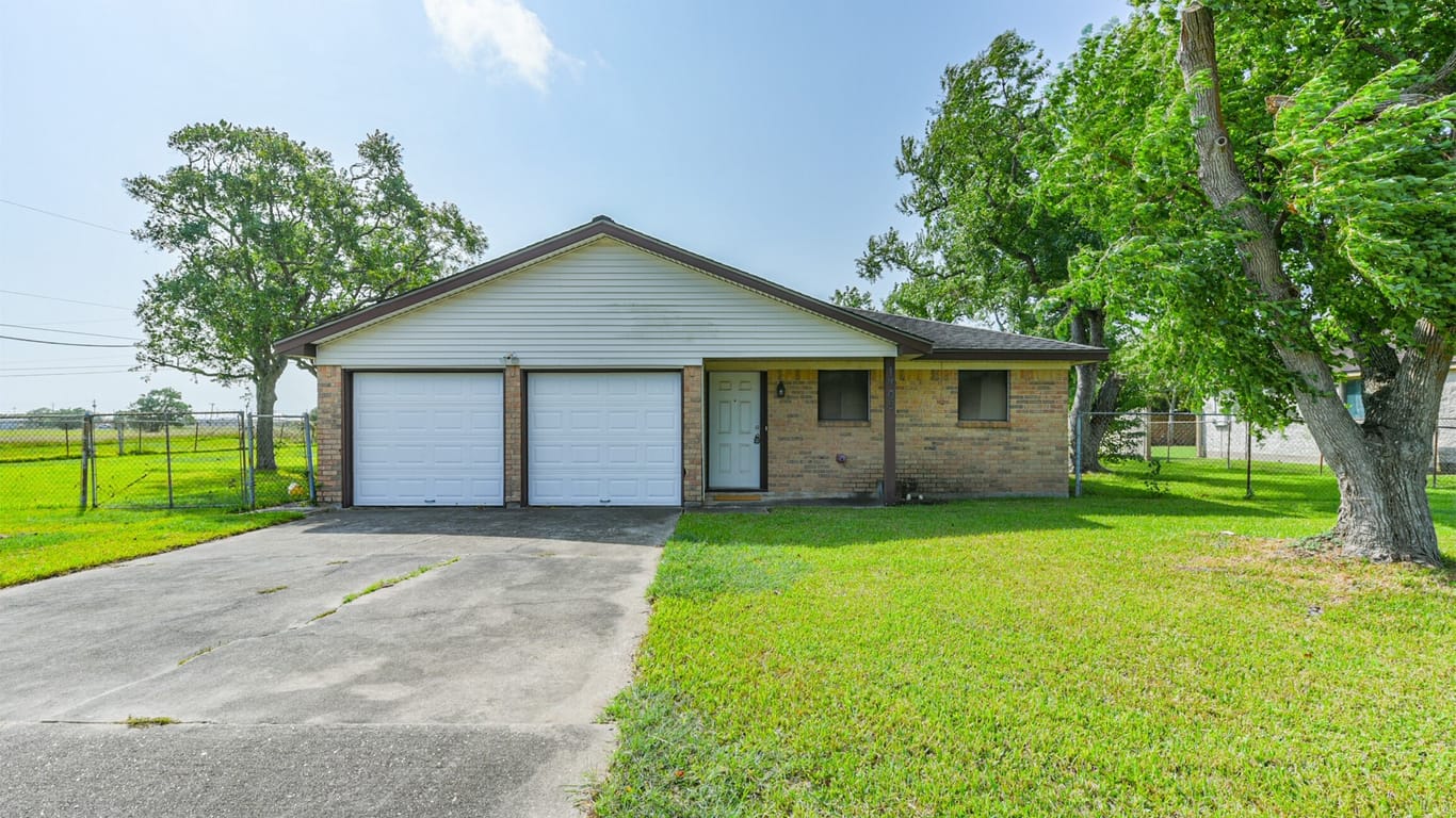 Freeport null-story, 3-bed 1705 N Avenue M-idx