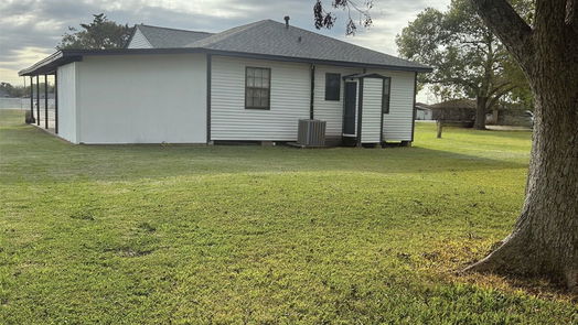 Freeport null-story, 4-bed 1802 N Avenue Q-idx