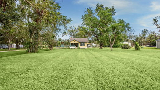 Jones Creek null-story, 2-bed 6950 Stephen F Austin Road-idx