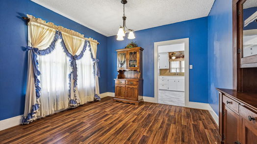 Jones Creek null-story, 2-bed 6950 Stephen F Austin Road-idx