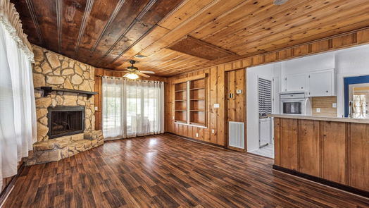 Jones Creek null-story, 2-bed 6950 Stephen F Austin Road-idx