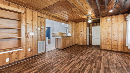 Jones Creek null-story, 2-bed 6950 Stephen F Austin Road-idx