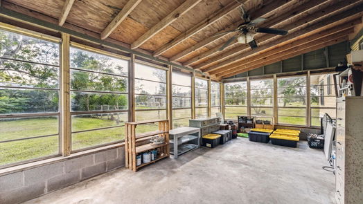 Jones Creek null-story, 2-bed 6950 Stephen F Austin Road-idx