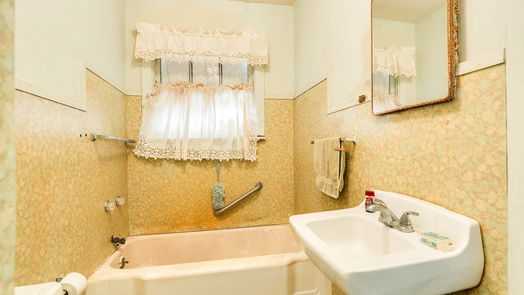 Jones Creek null-story, 3-bed 7231 Live Oak Drive-idx