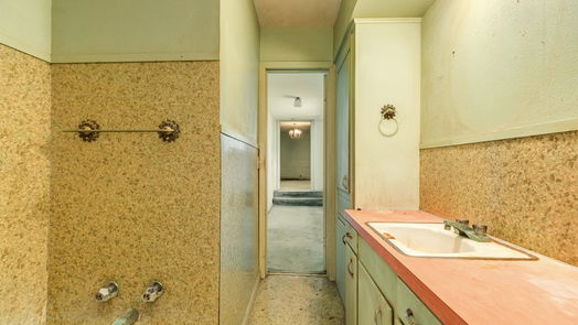 Jones Creek null-story, 3-bed 7231 Live Oak Drive-idx