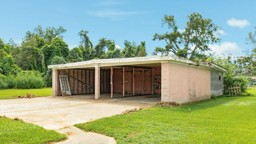 Jones Creek null-story, 3-bed 7231 Live Oak Drive-idx