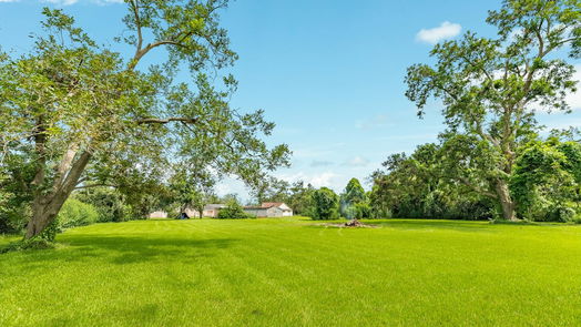 Jones Creek null-story, 3-bed 7231 Live Oak Drive-idx