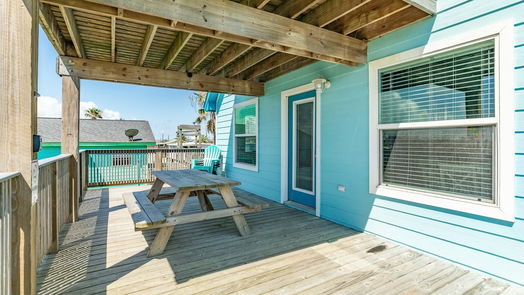 Surfside Beach 2-story, 3-bed 510 Fort Velasco Drive Drive-idx