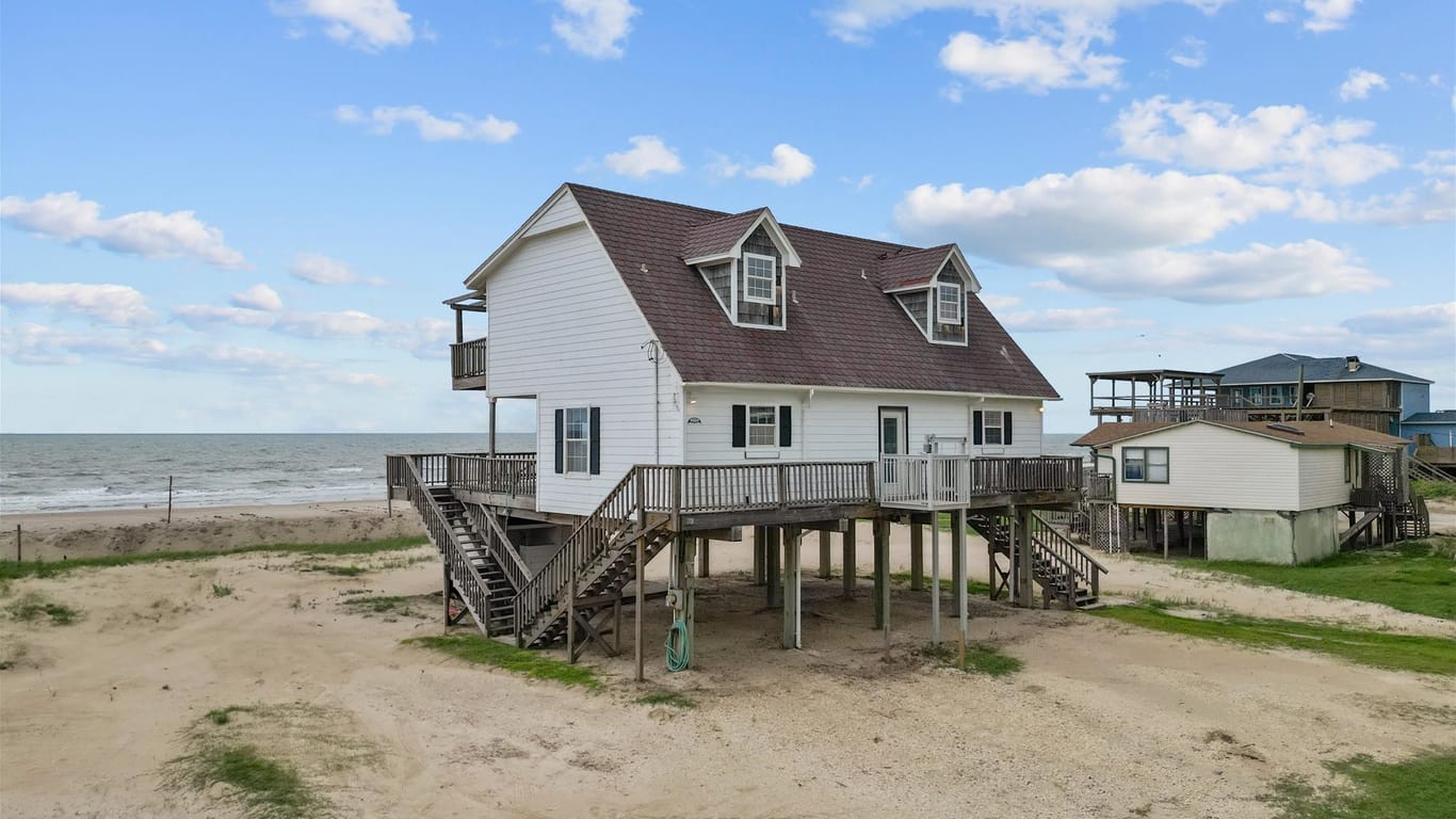 Surfside Beach 2-story, 4-bed 125 Driftwood Court-idx