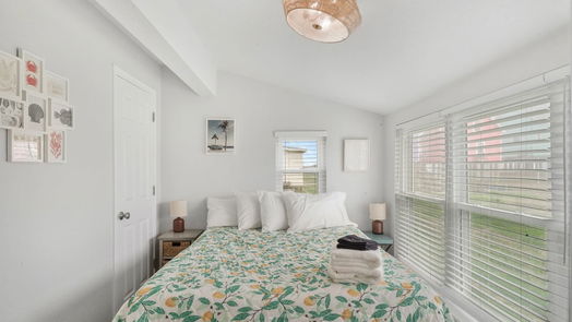 Surfside Beach 1-story, 2-bed 512 Texas Street-idx
