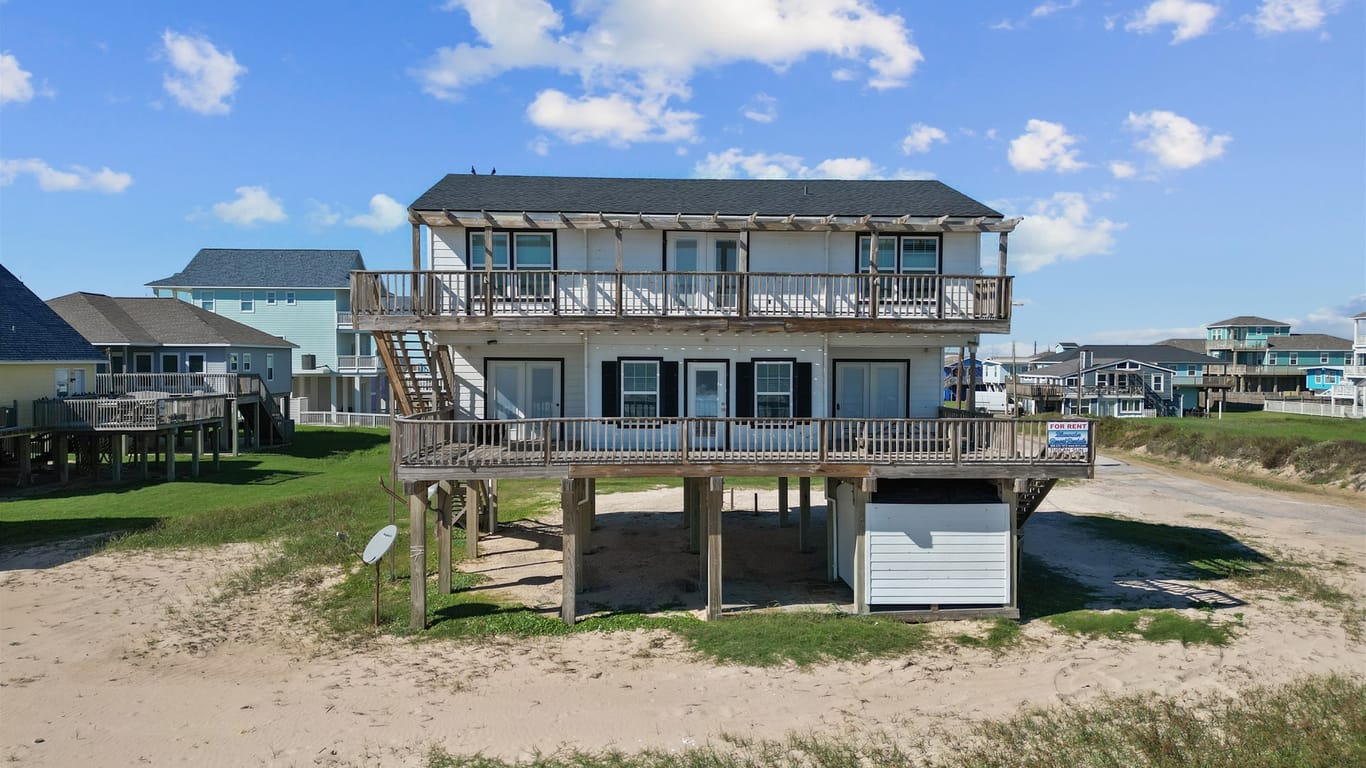 Surfside Beach 2-story, 4-bed 125 Driftwood Court-idx