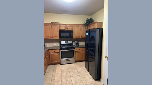 Fresno 2-story, 4-bed 4714 Brazos Point Lane-idx