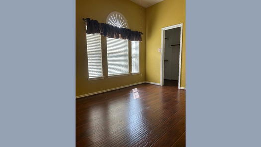 Fresno 2-story, 4-bed 4714 Brazos Point Lane-idx