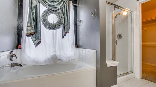 Fresno 1-story, 3-bed 1610 Buckwood Court-idx