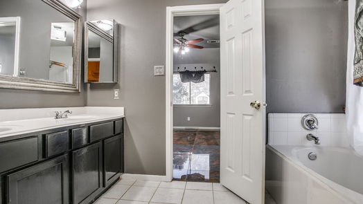Fresno 1-story, 3-bed 1610 Buckwood Court-idx