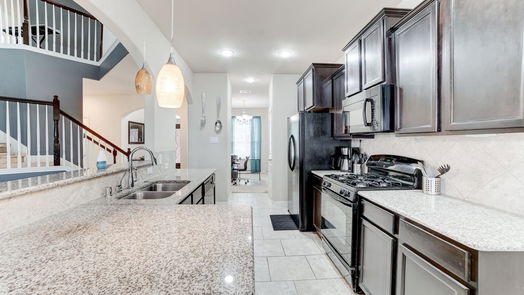 Fresno 2-story, 4-bed 3126 Hurst Green Lane-idx