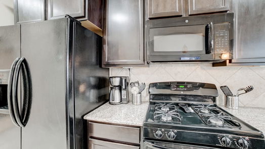 Fresno 2-story, 4-bed 3126 Hurst Green Lane-idx