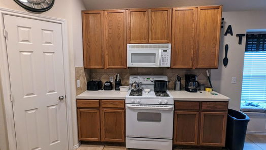 Fresno 2-story, 3-bed 2802 Acacia Fair Lane-idx