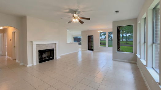 Fresno 1-story, 3-bed 4615 Twin Elm Drive-idx