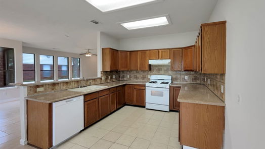 Fresno 1-story, 3-bed 4615 Twin Elm Drive-idx