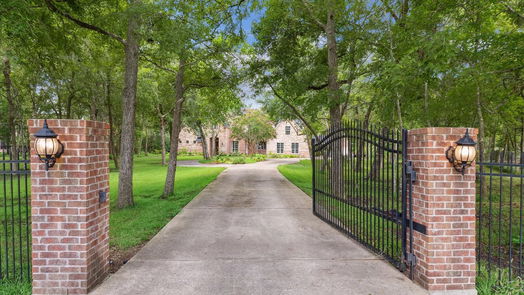 Fresno 2-story, 5-bed 2135 Darby Lane-idx