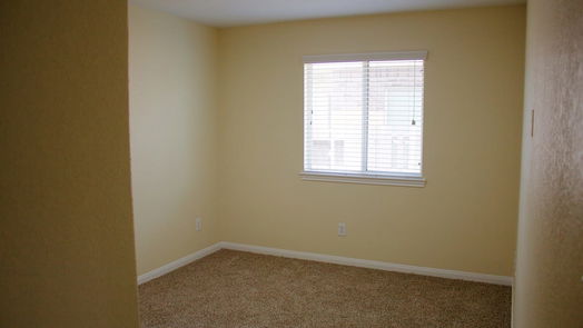 Fresno 1-story, 4-bed 1111 Redwood Meadow Lane-idx