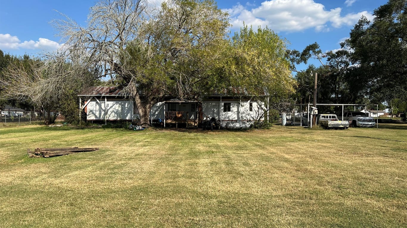 Fresno 1-story, 2-bed 3320 Ohio Street-idx