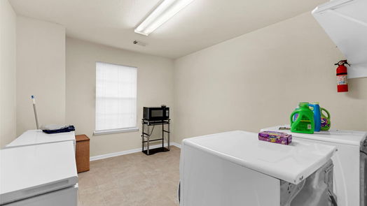 Friendswood 2-story, 5-bed 3811 Misty Falls Lane-idx