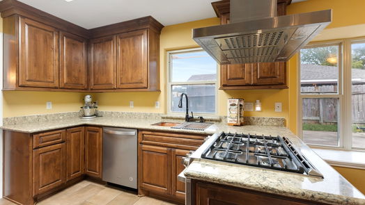 Friendswood 1-story, 3-bed 5111 Whittier Oaks Drive-idx