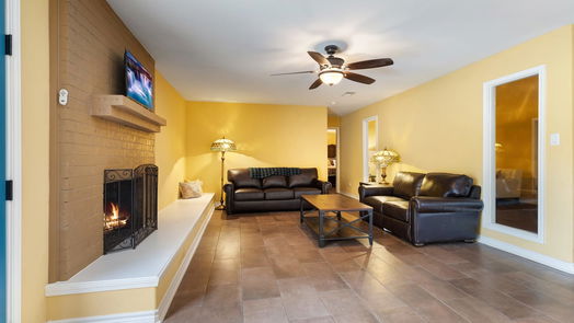 Friendswood 1-story, 3-bed 5111 Whittier Oaks Drive-idx