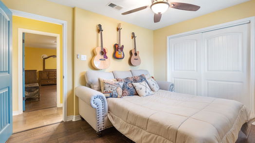 Friendswood 1-story, 3-bed 5111 Whittier Oaks Drive-idx