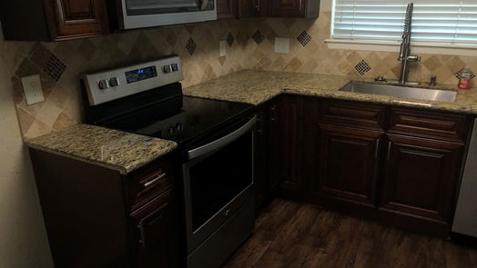Friendswood 2-story, 3-bed 421 Cottonwood Drive-idx