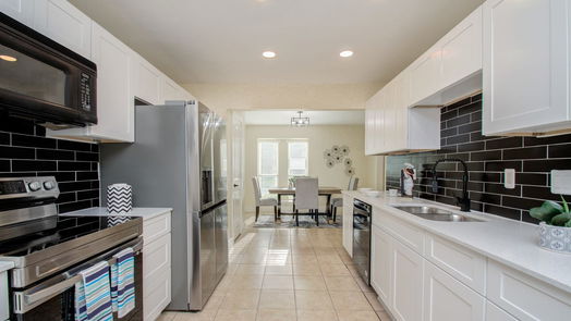 Friendswood 2-story, 5-bed 1107 Londonderry Avenue-idx