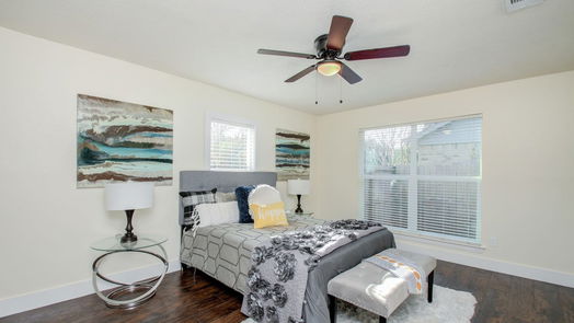 Friendswood 2-story, 5-bed 1107 Londonderry Avenue-idx