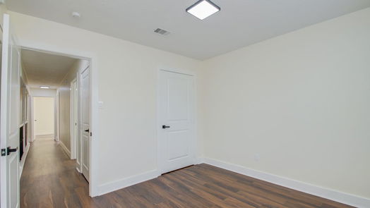 Friendswood 2-story, 5-bed 1107 Londonderry Avenue-idx