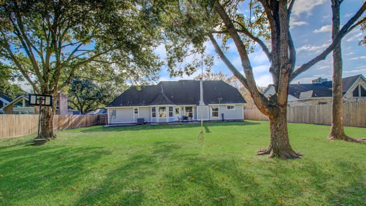 Friendswood 2-story, 5-bed 1107 Londonderry Avenue-idx
