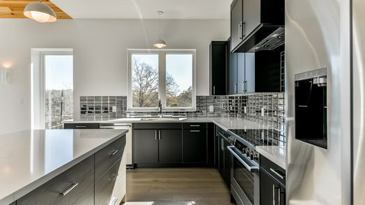 Friendswood 3-story, 3-bed 204 Quaker Drive-idx