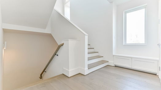 Friendswood 3-story, 3-bed 204 Quaker Drive-idx