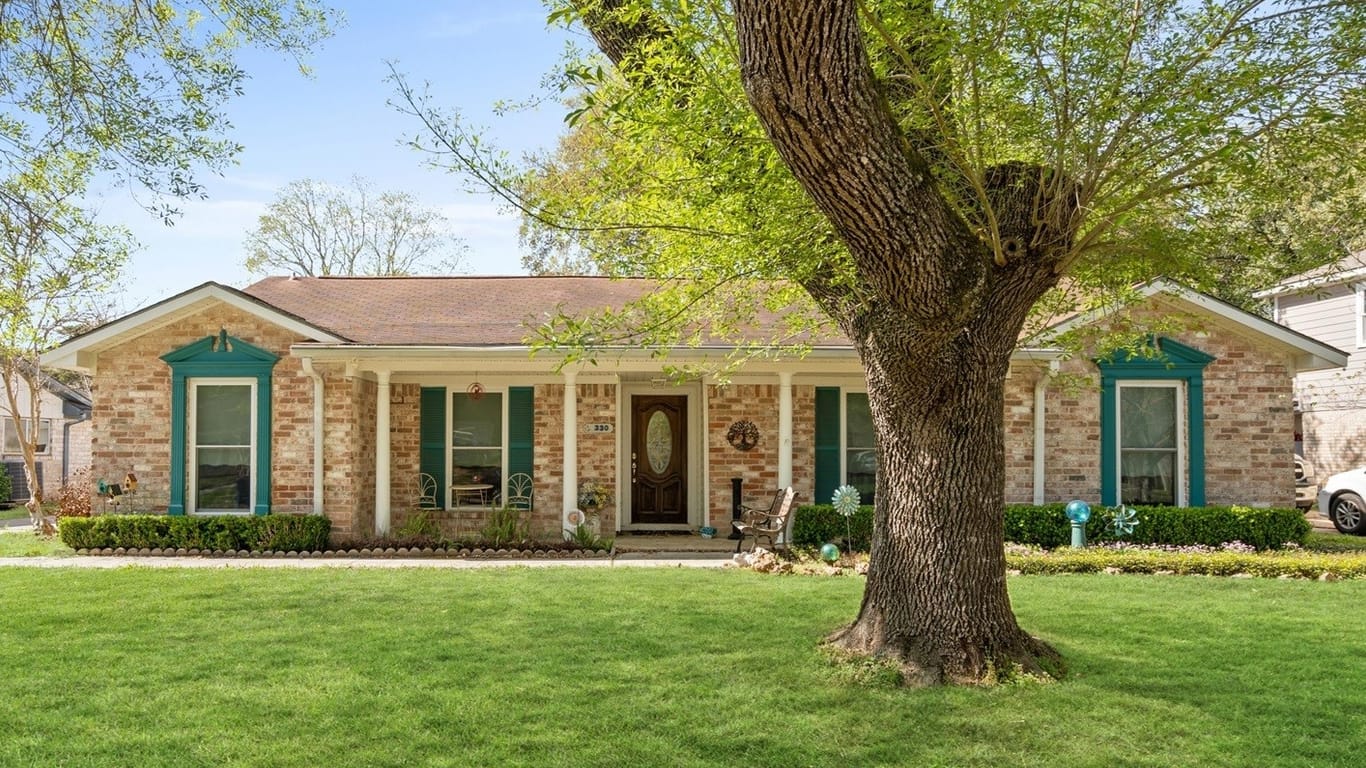 Friendswood 1-story, 3-bed 330 Dawn Hill Drive-idx