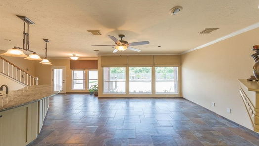 Friendswood 2-story, 5-bed 1016 Applewood Drive-idx