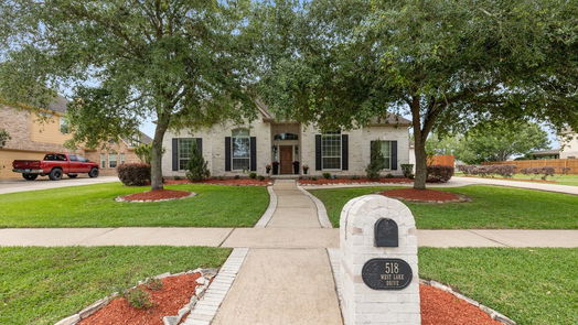 Friendswood 2-story, 5-bed 518 W Lake Drive-idx