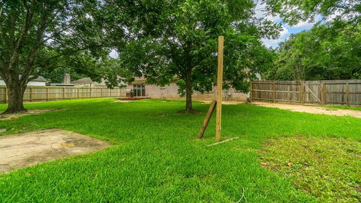 Friendswood 1-story, 3-bed 409 Colonial Drive-idx