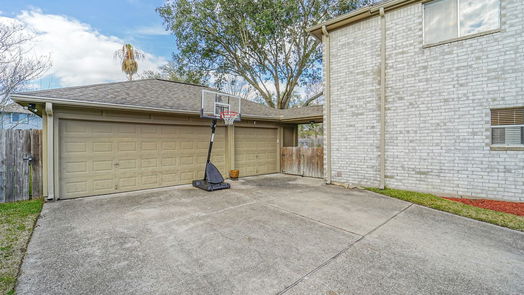 Friendswood 2-story, 5-bed 1403 Frontier Lane-idx