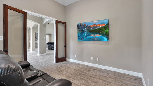 Friendswood null-story, 5-bed 403 W Spreading Oaks Avenue-idx