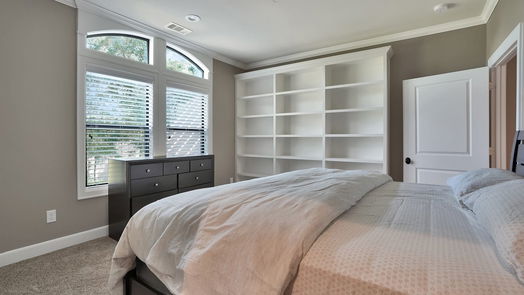 Friendswood null-story, 5-bed 403 W Spreading Oaks Avenue-idx